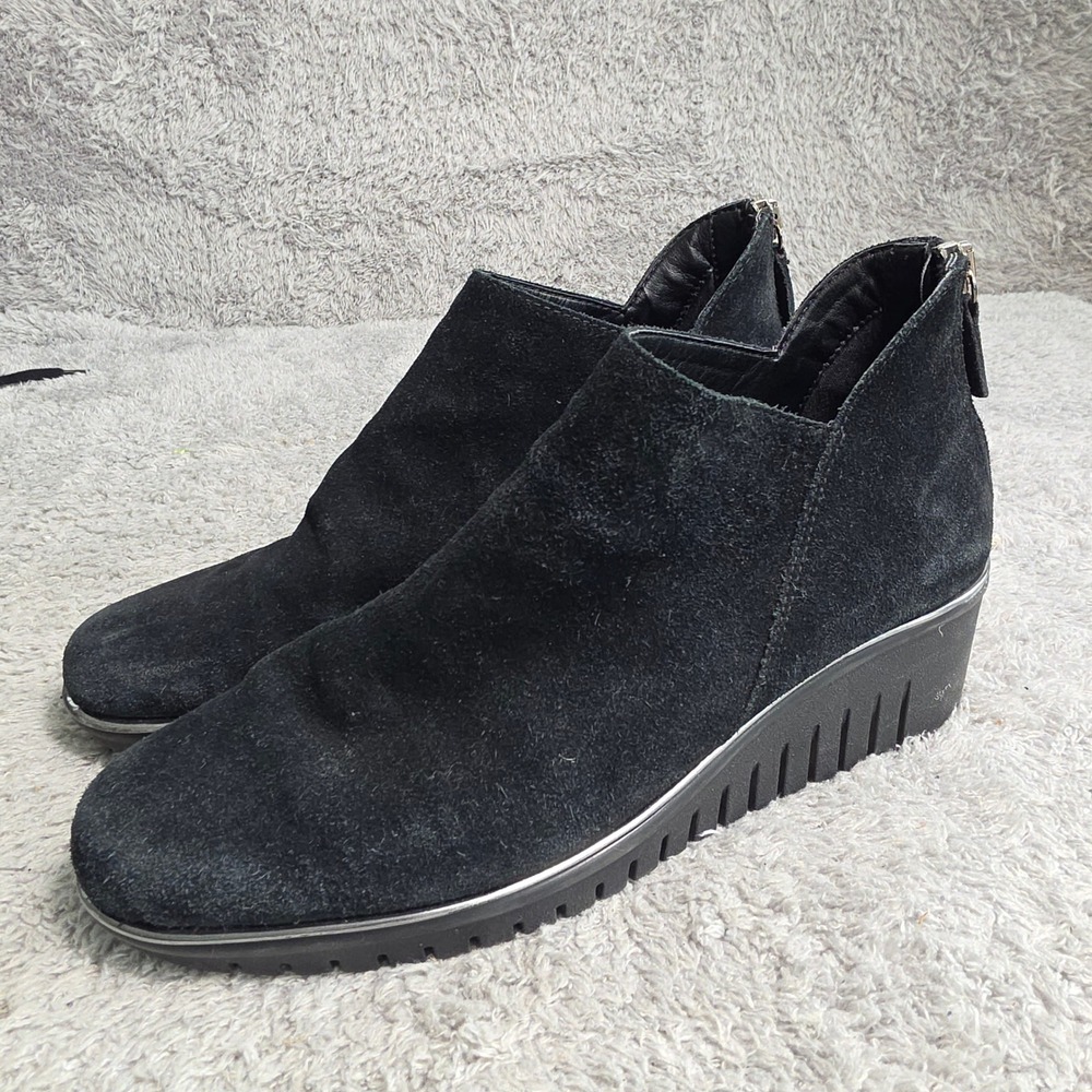 The FLEXX Suede Wedge Ankle Bootie Black Rear Zip Silver Trim Womens 8 Excellent
